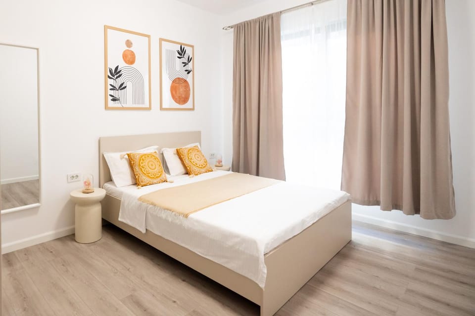 Soni Exclusive Apartments 1218 Plaza with Private Parking & Self Check-in Apartment in Bucharest