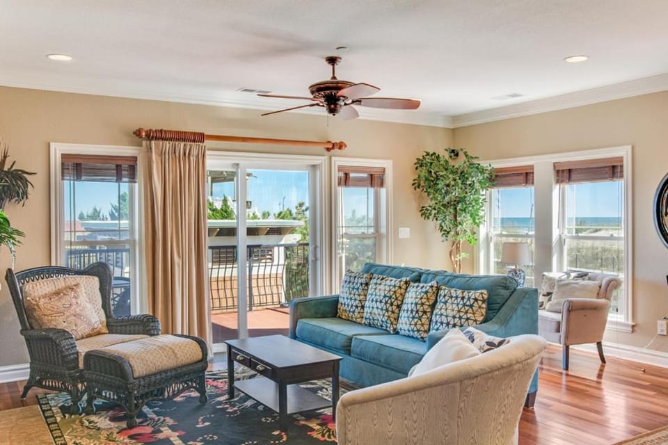 Happy Days Formerly Cowabungalow Apartment in Kill Devil Hills