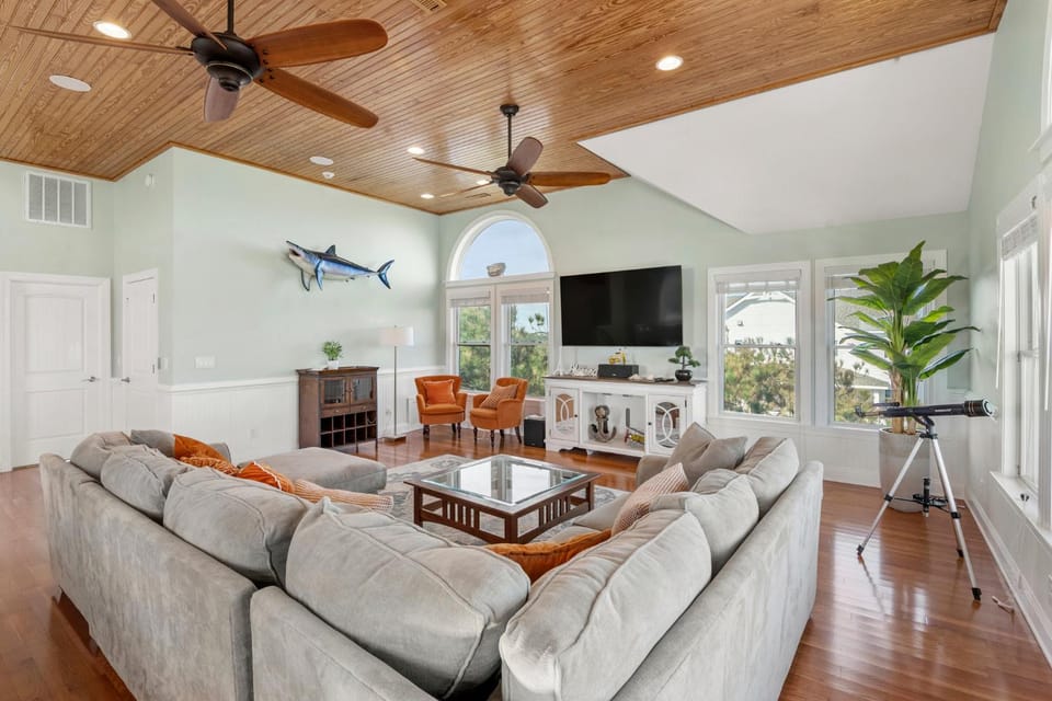 Happy Hour House in Kill Devil Hills