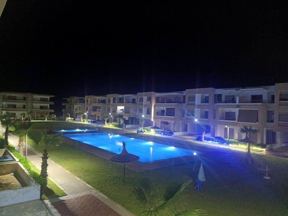 Garden, Swimming pool
