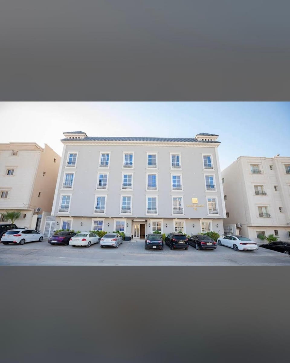 Al Majdiah Luxury Studio private Balcony with Trees View Apartment in Riyadh