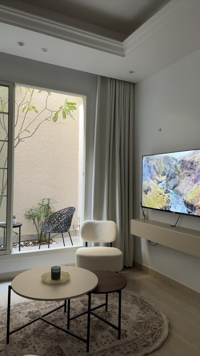 Al Majdiah Luxury Studio private Balcony with Trees View Apartment in Riyadh