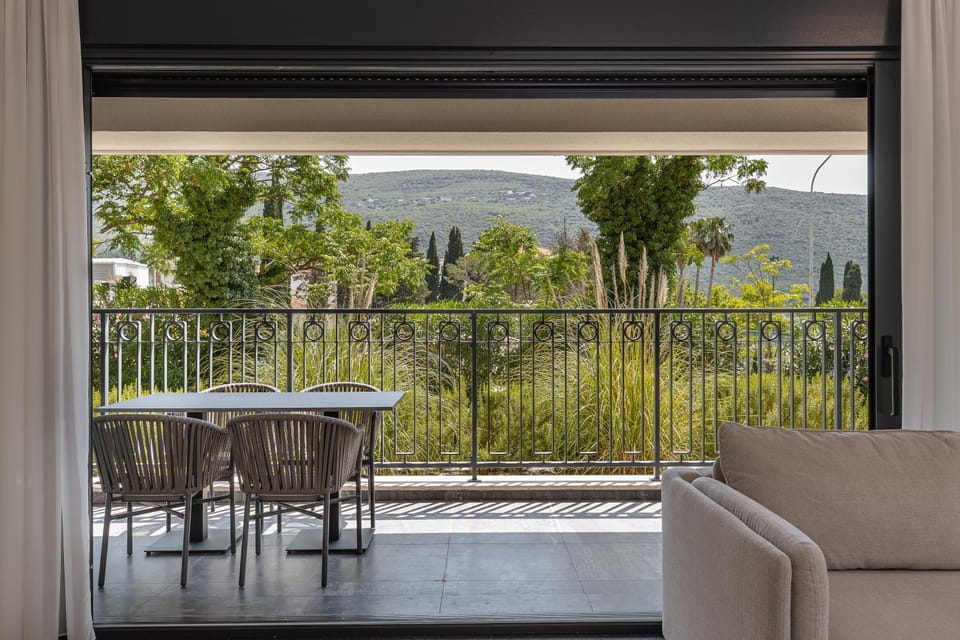 Luxury Apartment Sunscape Apartment in Kotor Municipality