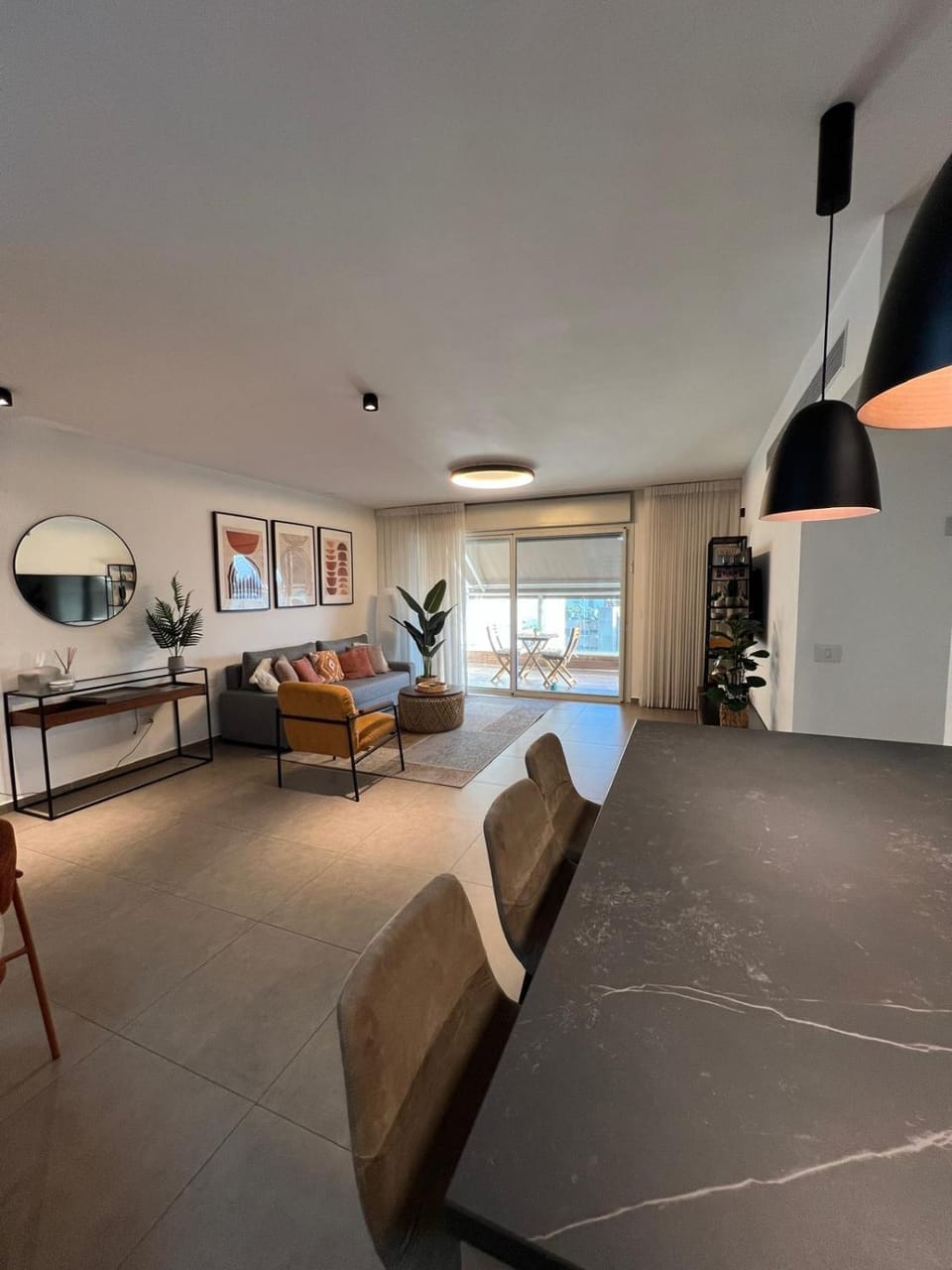 Living room, Dining area, kitchen