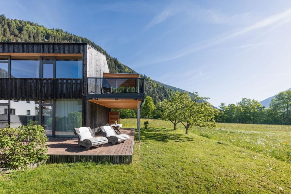 Property building, Garden, Mountain view, sunbed
