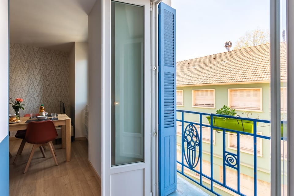 Day, View (from property/room), Balcony/Terrace, Dining area