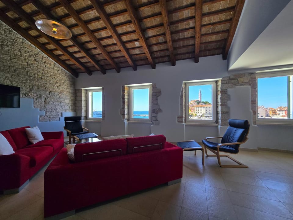 TV and multimedia, Living room, Seating area, City view, Sea view