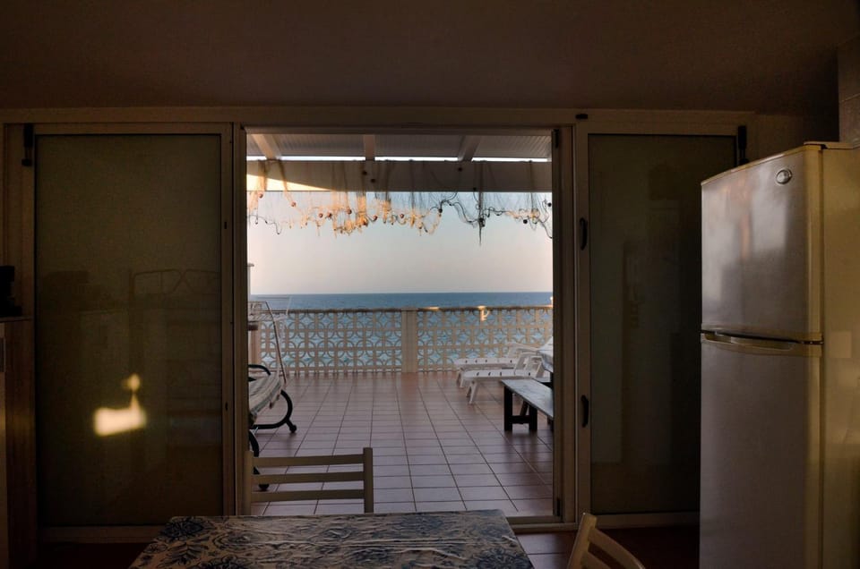 Balcony/Terrace, Kitchen or kitchenette, Dining area, Sea view