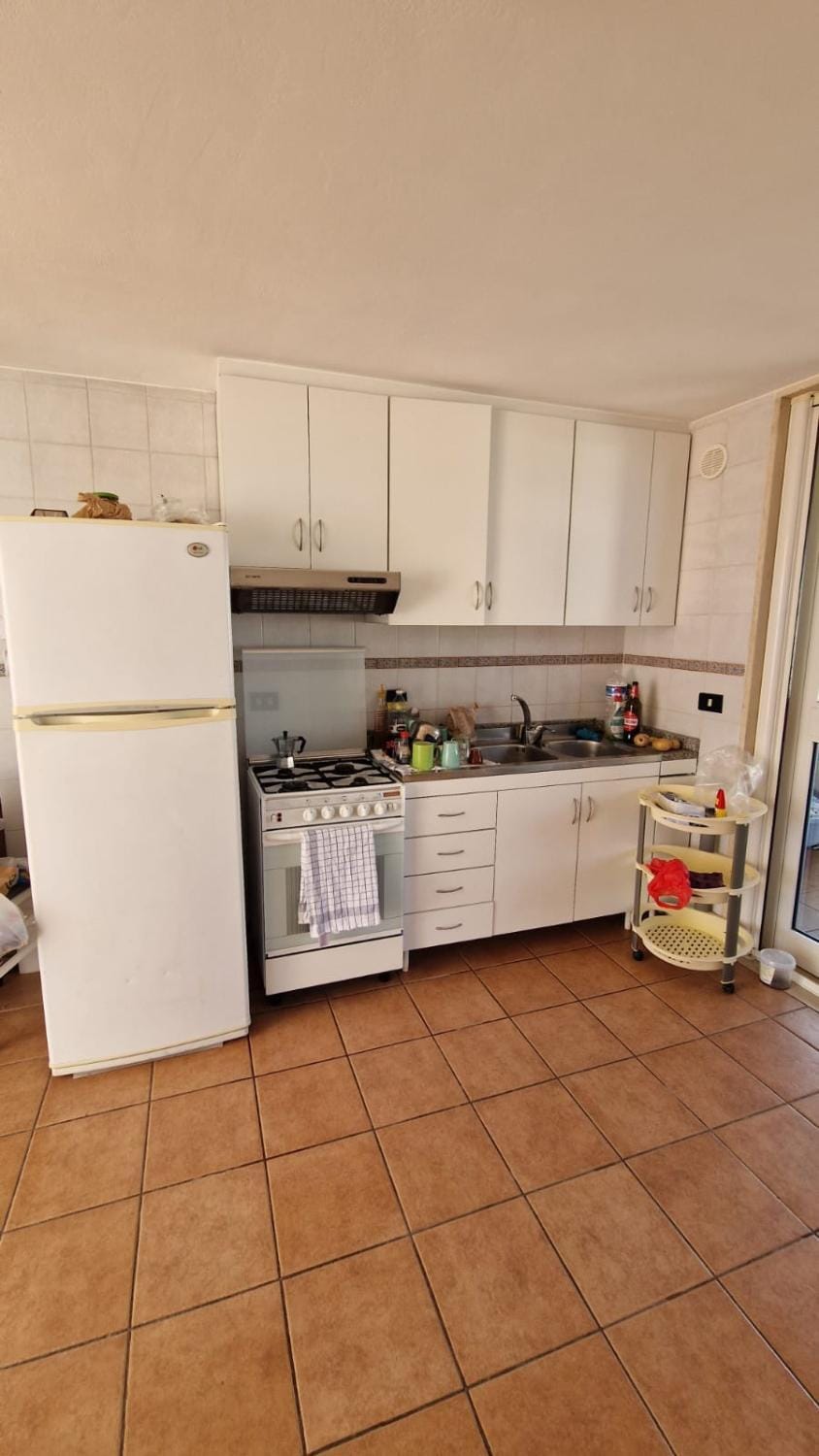 Kitchen or kitchenette, oven, pet friendly, stove