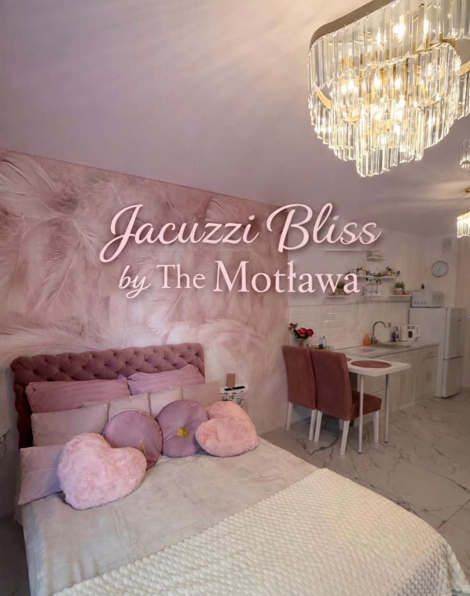 Jacuzzi Bliss by the Motława Apartment in Gdansk