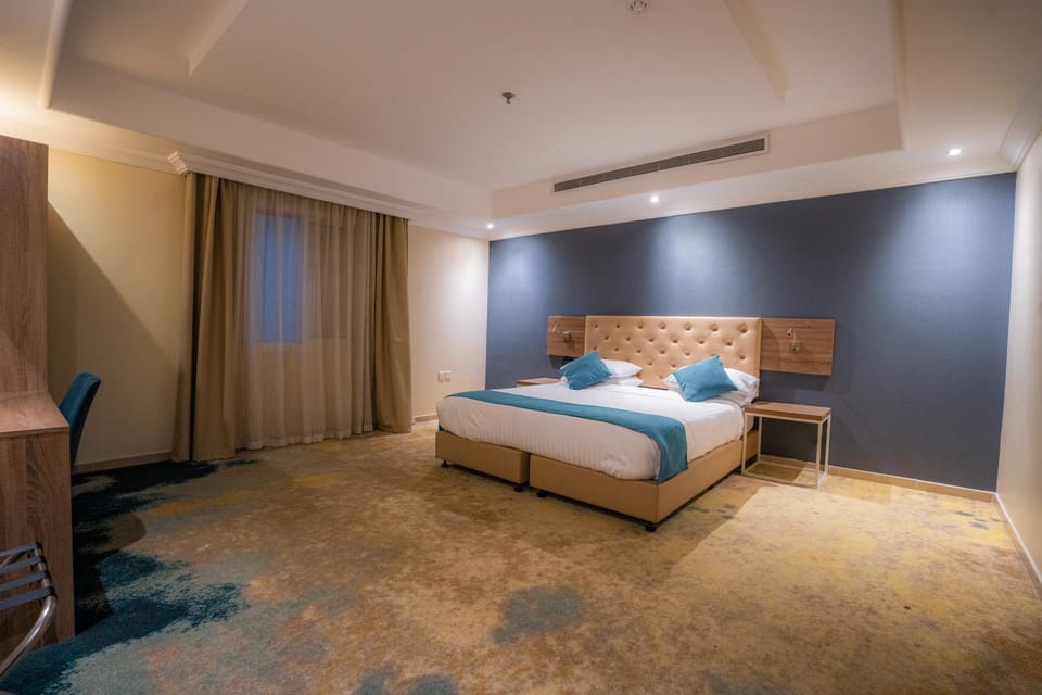 Living room, Photo of the whole room, Bedroom