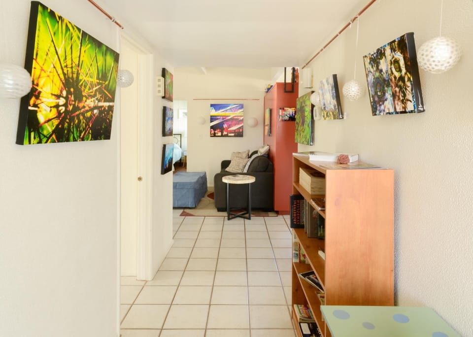 Facade/entrance, Library