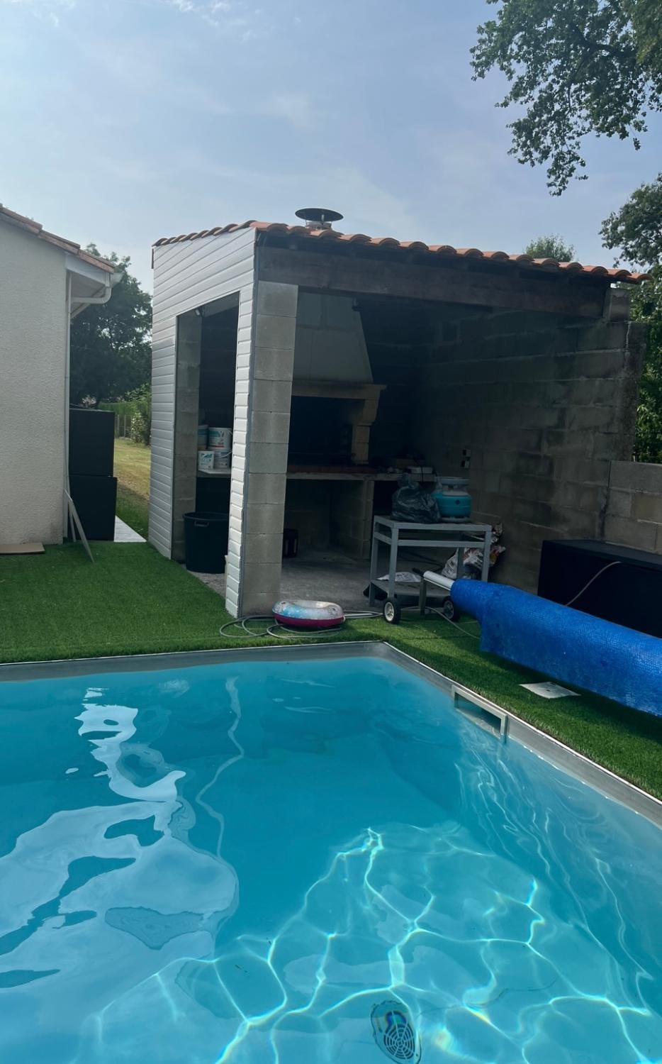 Swimming pool, Swimming pool
