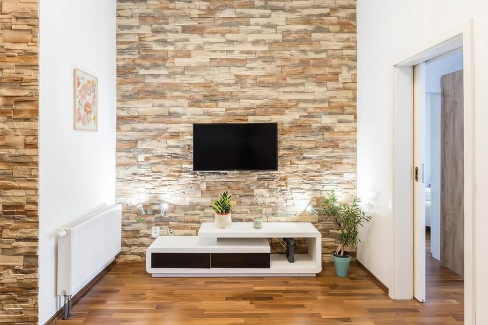 Communal lounge/ TV room, TV and multimedia, internet, internet