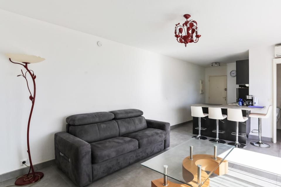 Studio Bella Vita - Welkeys Apartment in Antibes