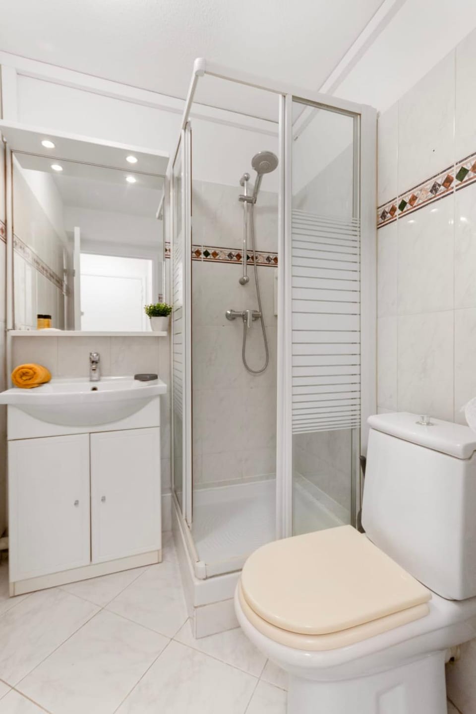 Le Seaside - Beach - Tram - Airport - AC Apartment in Nice