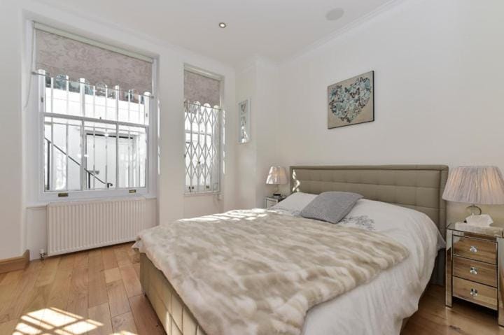 Care Property London- Gloucester Road Apartment in City of Westminster