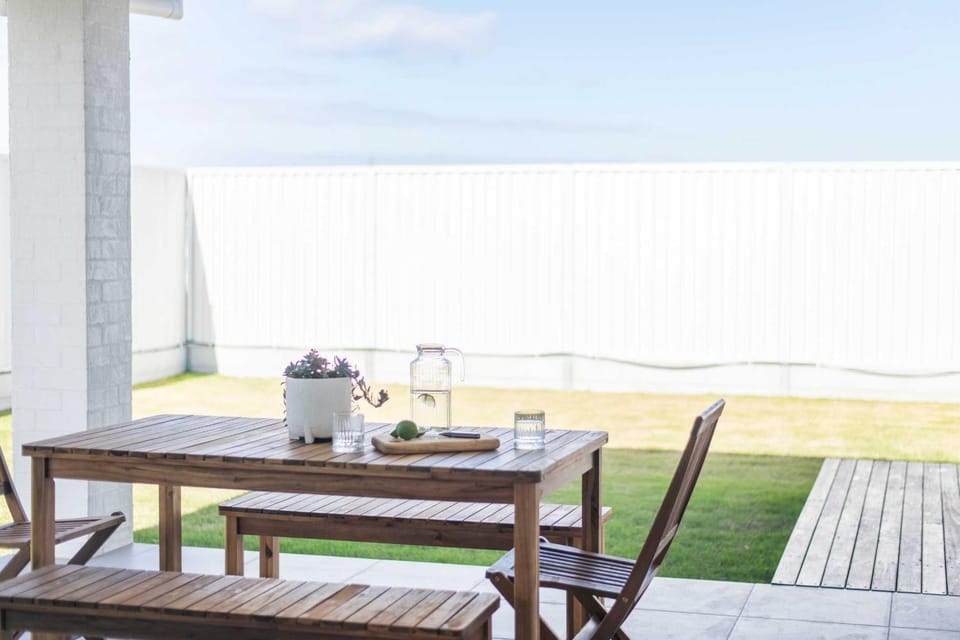 Eden - Oceanstays House in Yamba