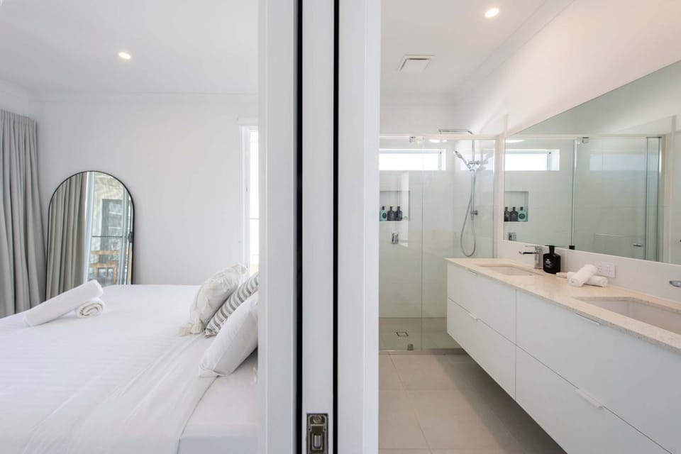 Eden - Oceanstays House in Yamba