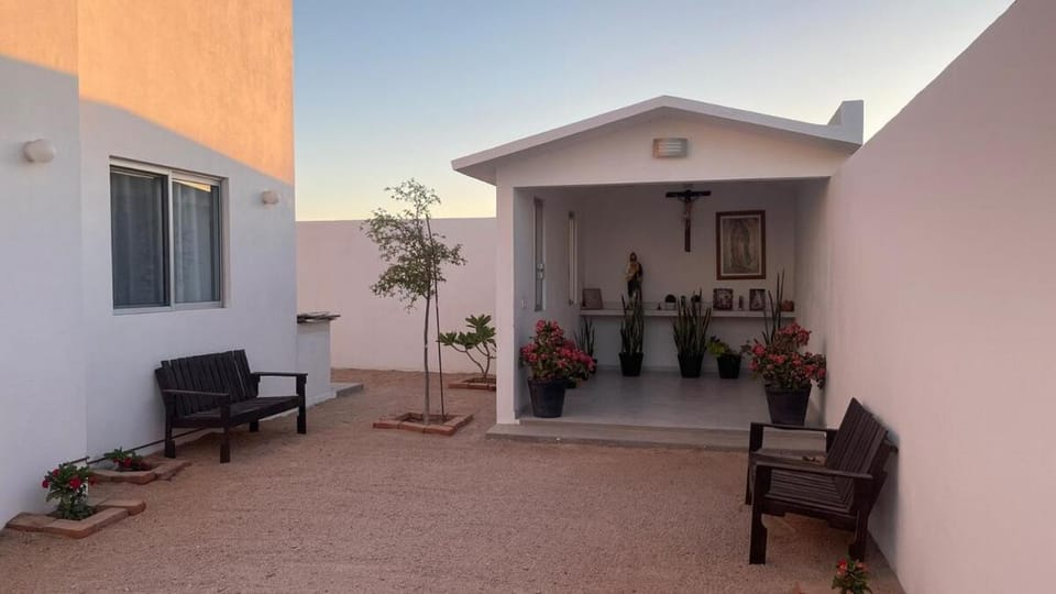 Patio, Place of worship, Garden