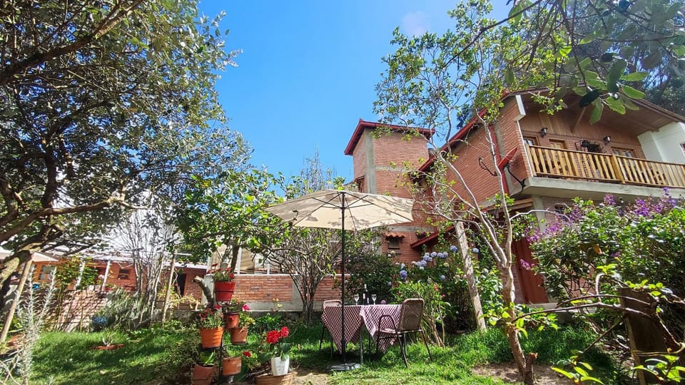 Property building, Garden