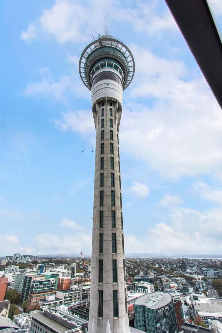 Modern 2BR in CBD w Full Amenities- Zodiak Stays Apartment in Auckland