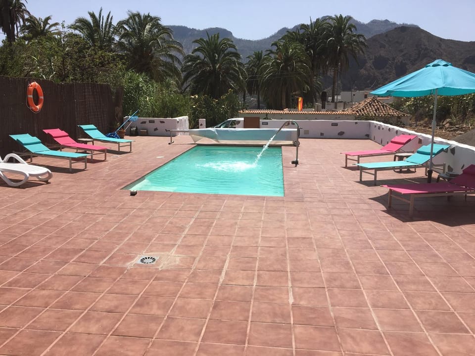 Property building, Swimming pool, Swimming pool
