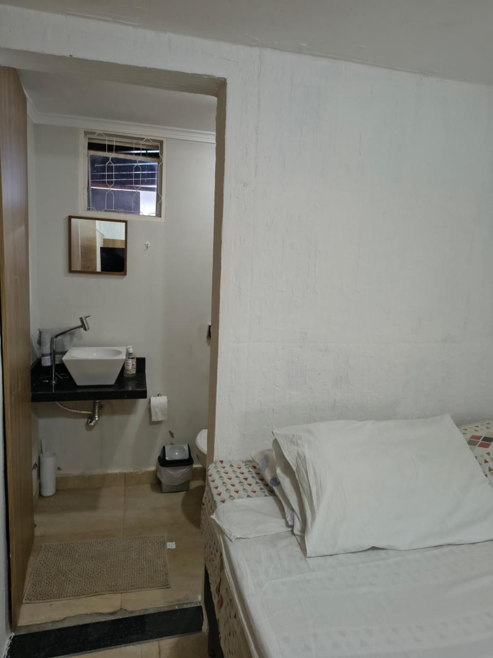 Studio 04 - Zona Sul Karaiba Prox UMC, Patio Vinhedos e Shopping Bed and Breakfast in Uberlândia