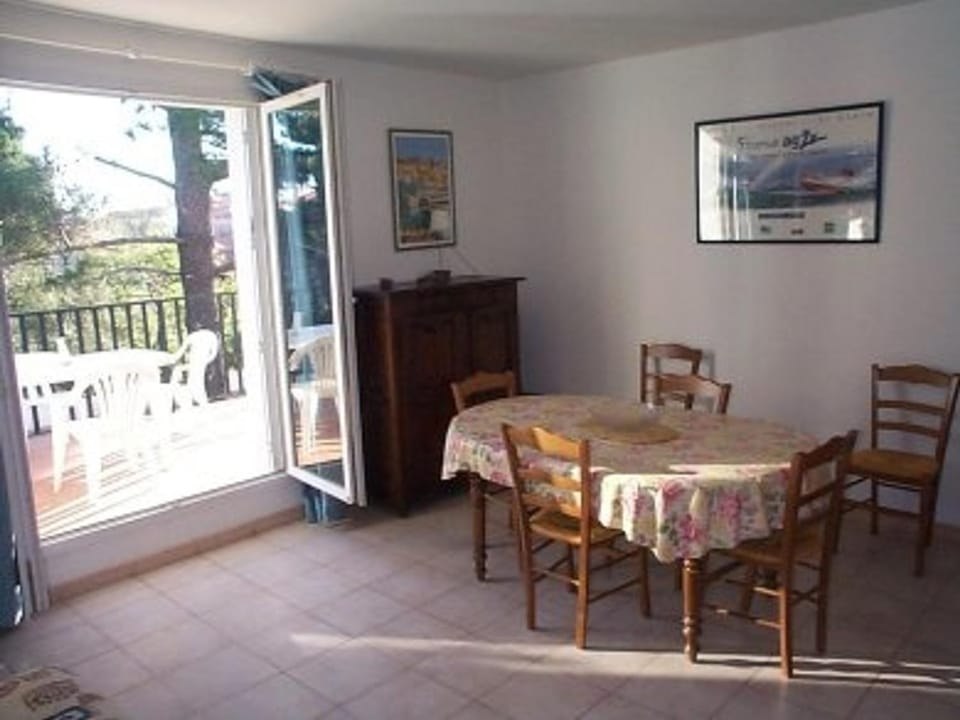 Appartement 7 pers. près de la plage avec terrasse - FR-1-837-40 Apartment in Argeles-sur-Mer