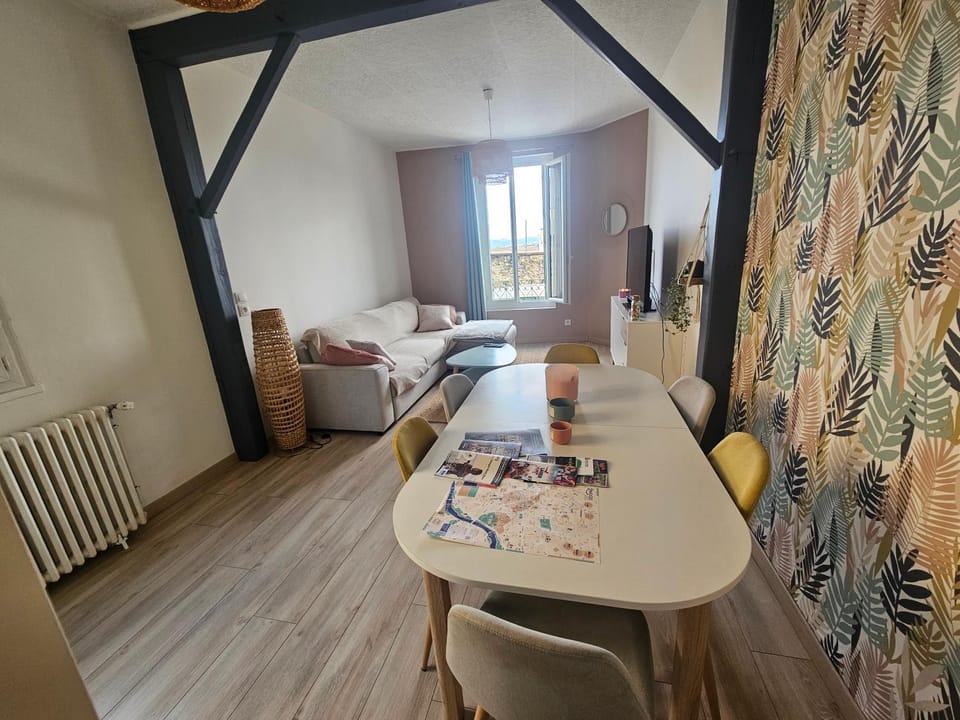Maison cocon avec extérieur proche gare et centre ville House in Limoges