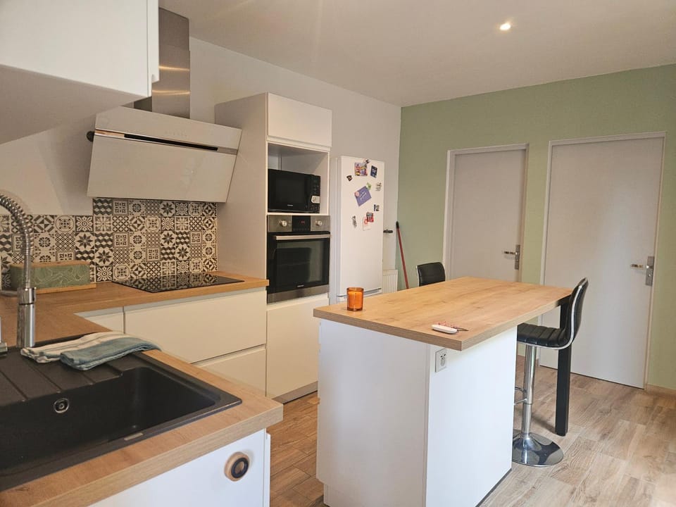 Maison cocon avec extérieur proche gare et centre ville House in Limoges