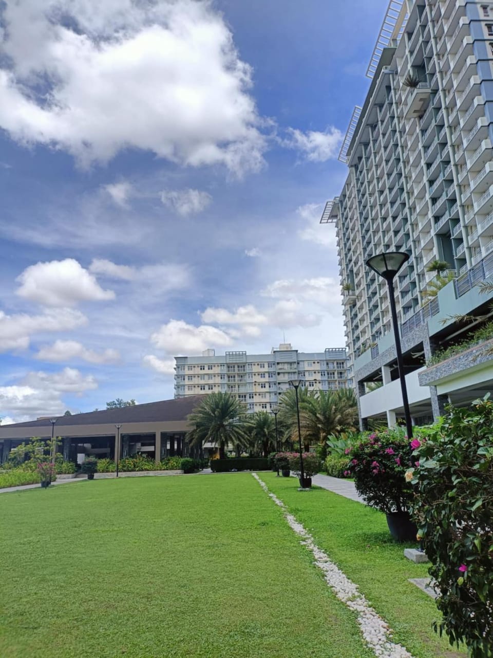 Maurin Penthouse- Loft Bed Design PH12 Apartment in Davao City