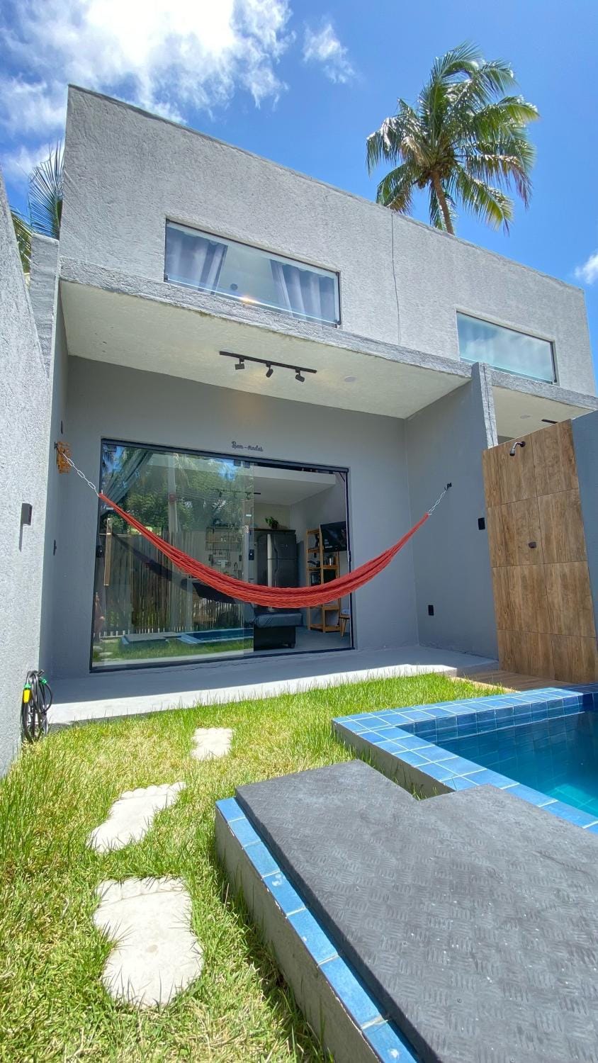 Property building, Day, Garden, Garden view, Pool view, Swimming pool