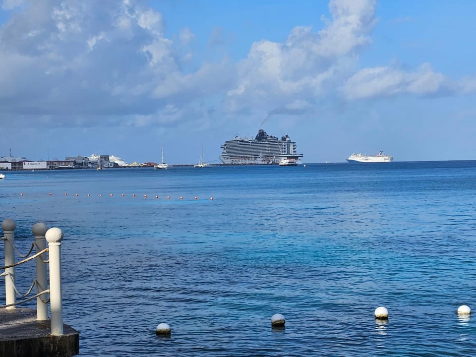 Cantamar 401, huge condo , incredible views, Sargassum Free Apartment in San Miguel de Cozumel