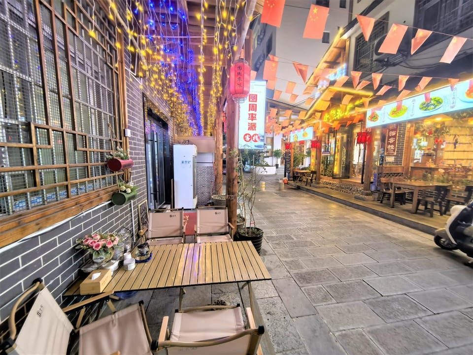 Seating area, Location
