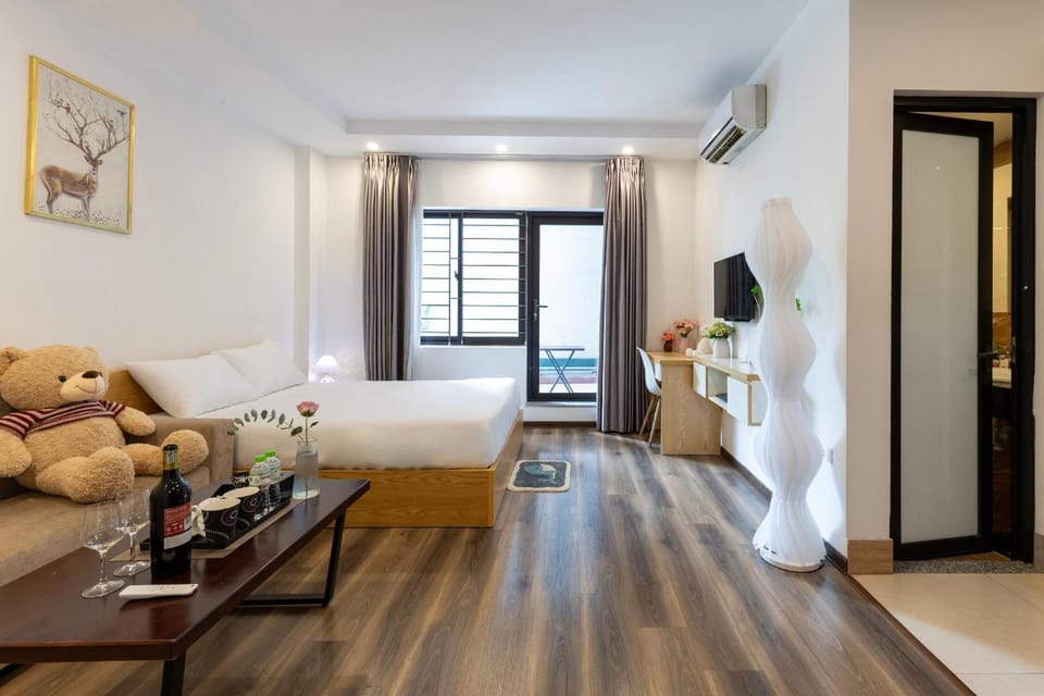 Bed, Photo of the whole room, Bedroom