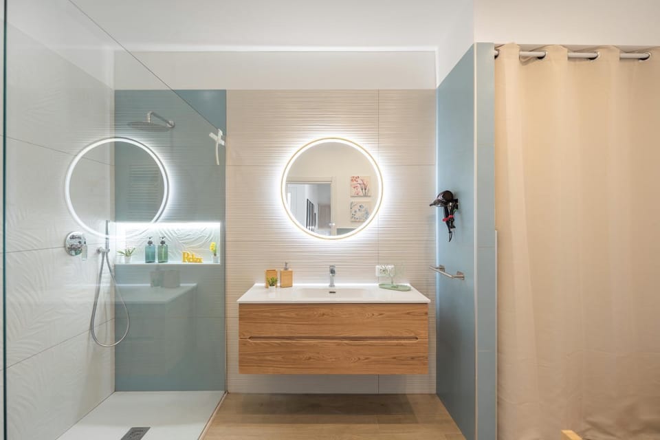 Shower, Bathroom