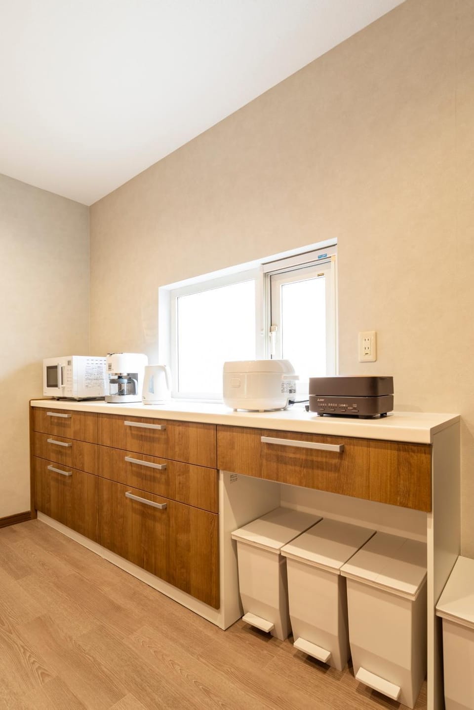 Coffee/tea facilities, Kitchen or kitchenette, microwave, toaster