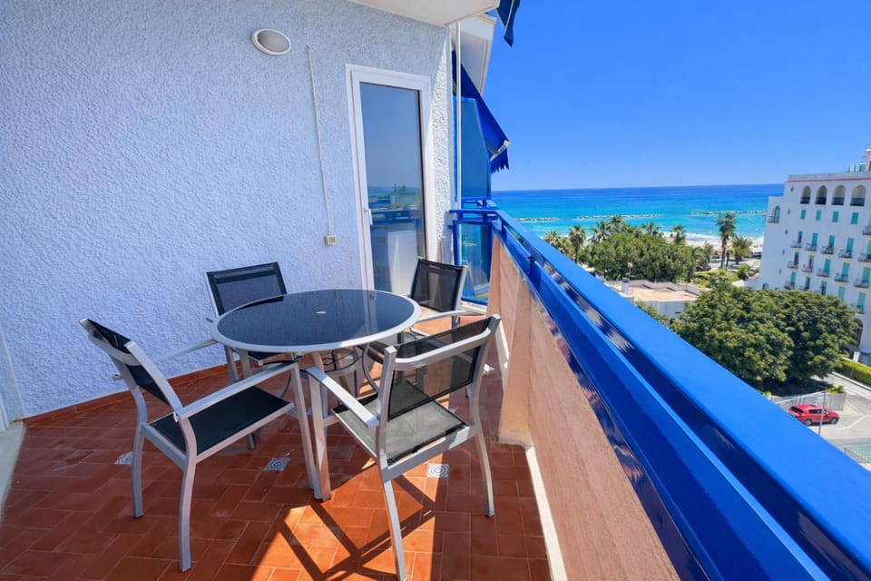 View (from property/room), Balcony/Terrace, Sea view