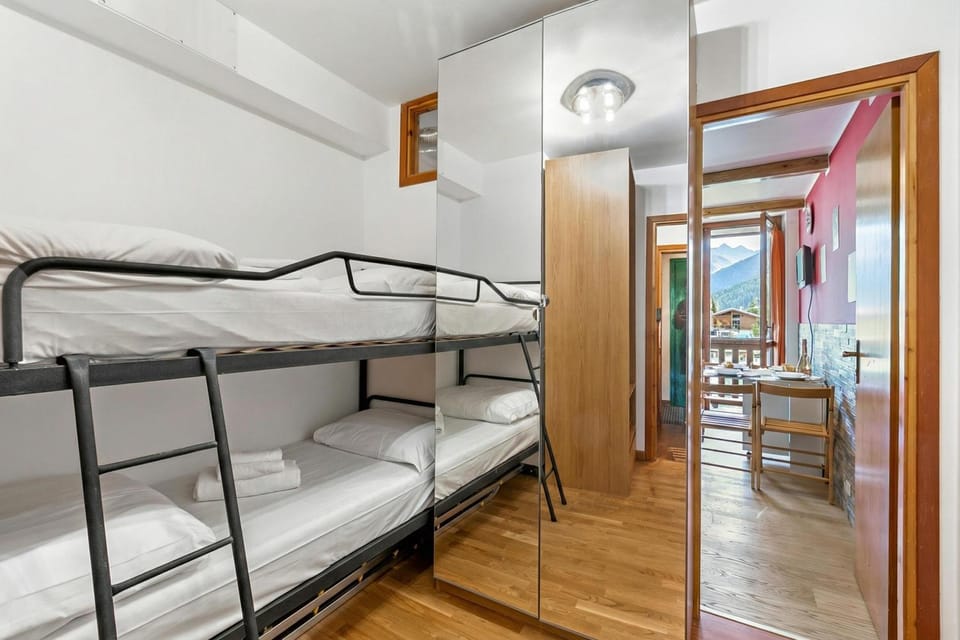 bunk bed