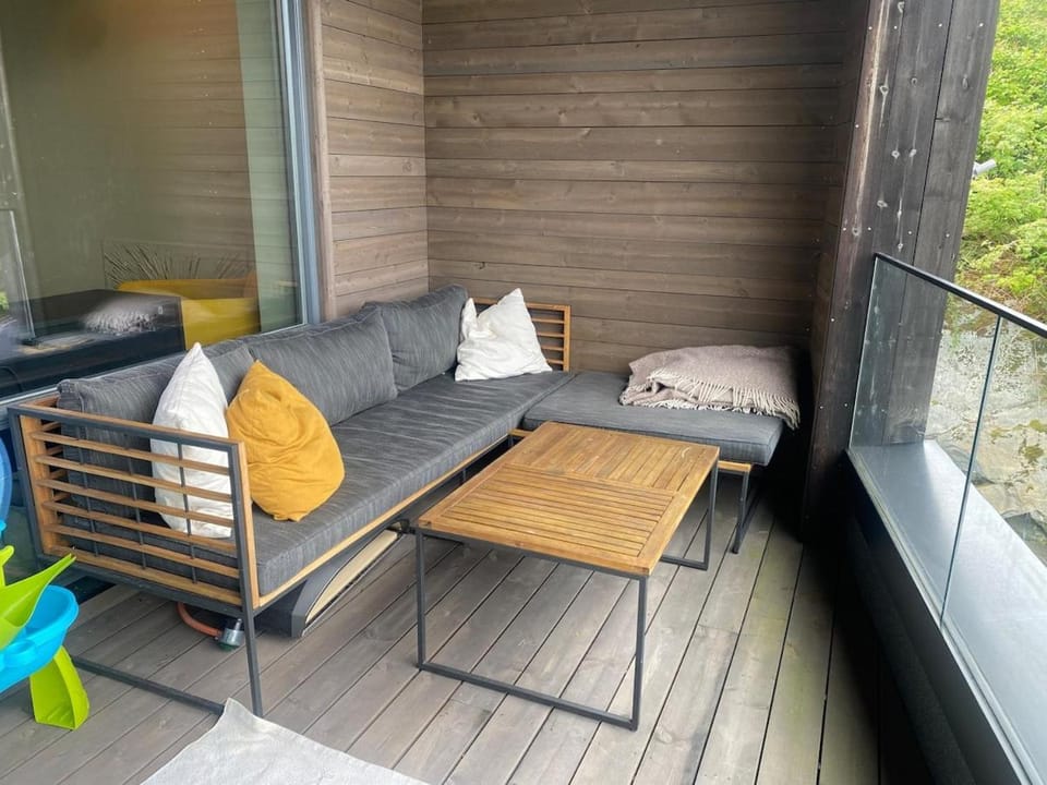Familyhome for 6 people - 3 bedrooms - 10min from Bergen city center Apartment in Bergen