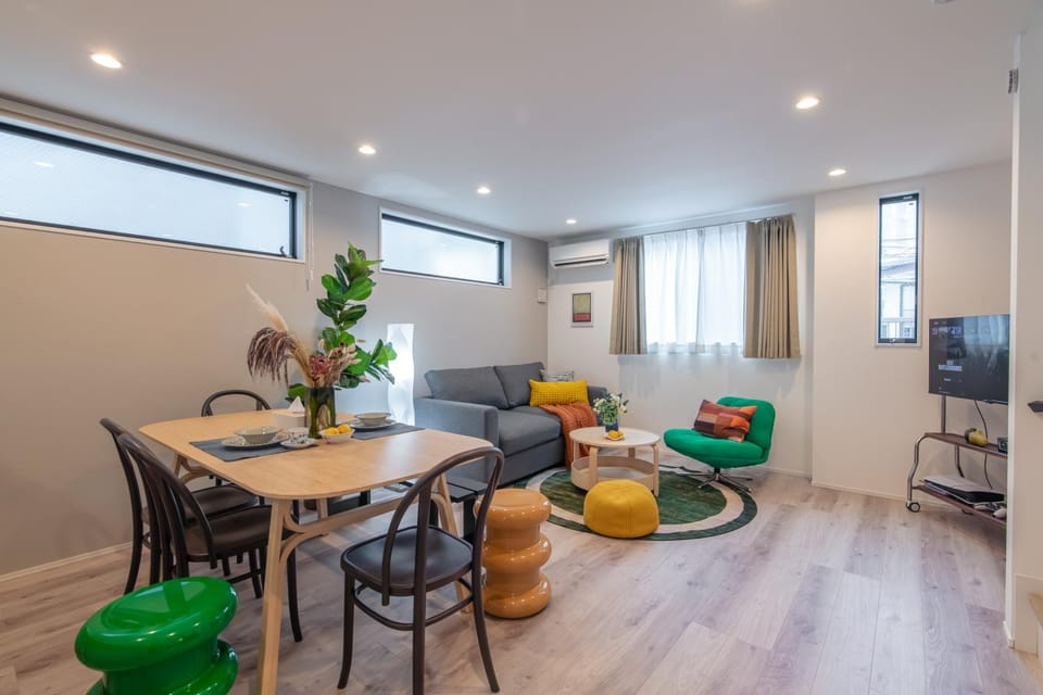 Communal lounge/ TV room, TV and multimedia, Seating area