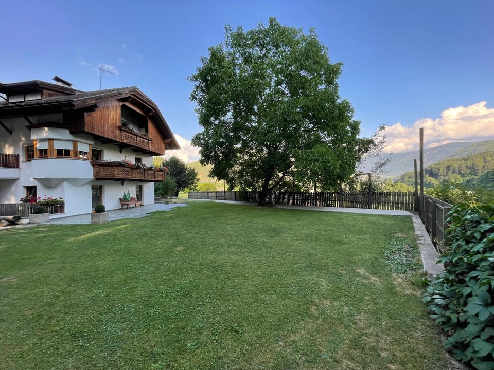 Property building, Garden