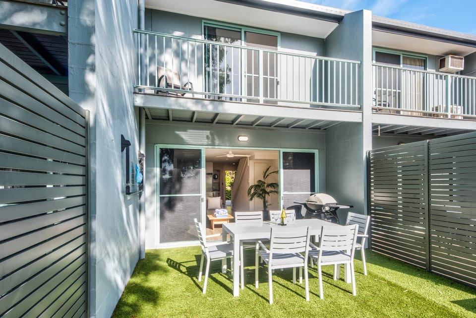 Sunset Water Premium 2 bedroom Apartment in Whitsundays