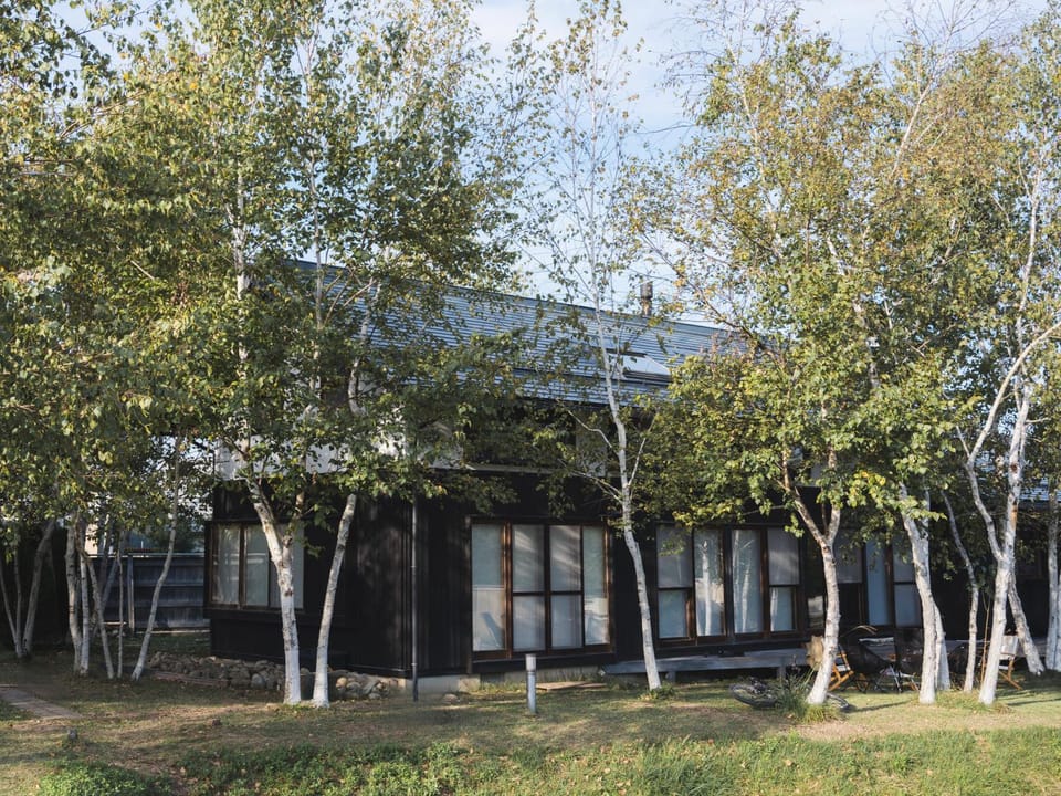 Property building, Day, Natural landscape, Garden, Garden