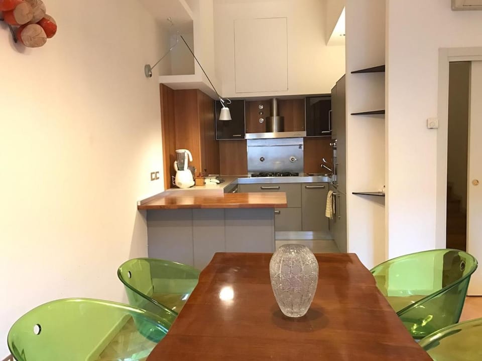 Elegante in centro Apartment in Imola