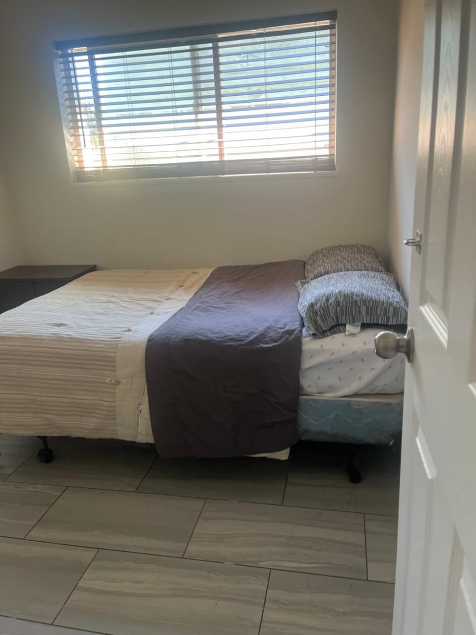 three bedroom near uvic House in Victoria