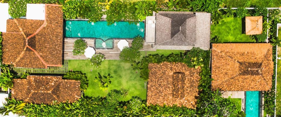 Property building, Garden, Garden view, Pool view, Swimming pool