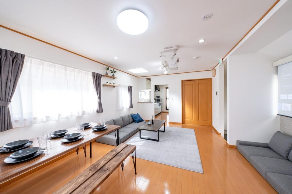 TV and multimedia, Living room, Dining area, heating, air conditioner