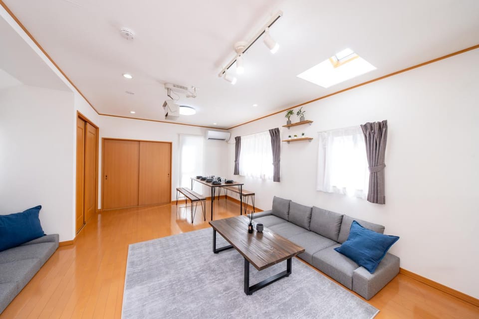 TV and multimedia, Living room, Dining area, heating, air conditioner